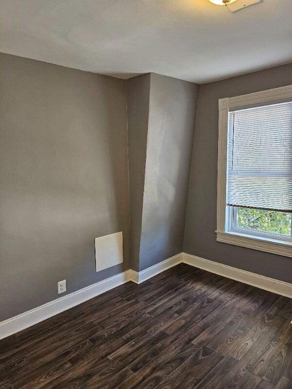 Building Photo - 518 Chestnut Hill Ave