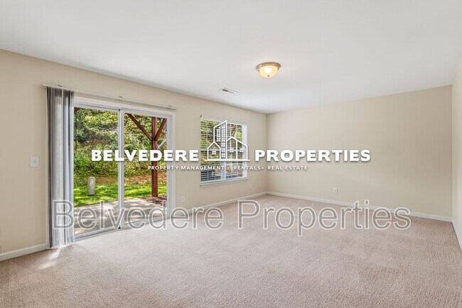 Building Photo - 36 Ackland Dr