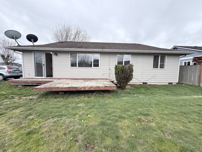 Building Photo - 2731 176th St NE