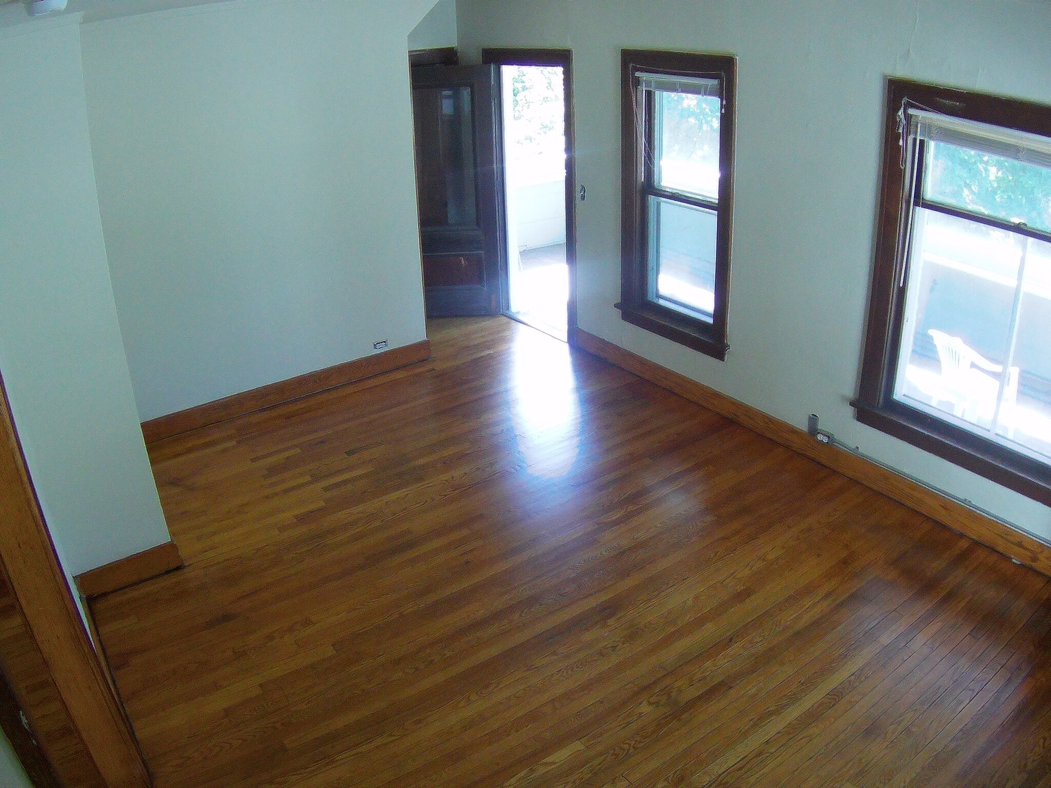 Building Photo - 916 W Lovell St