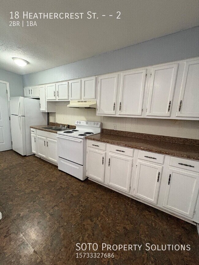 Building Photo - 18 Heathercrest St