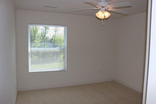 Building Photo - 1912-A/B Tabor Village Dr.