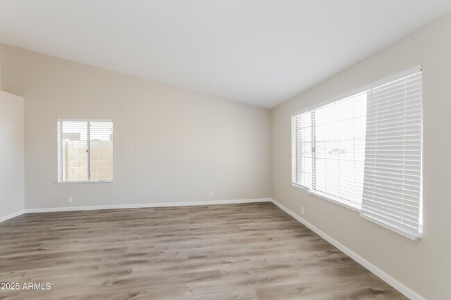Building Photo - 7744 W Yucca St