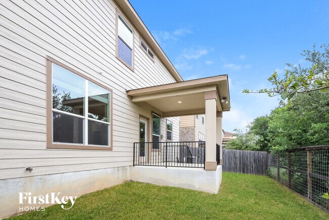 Building Photo - 1302 Hawk Ct
