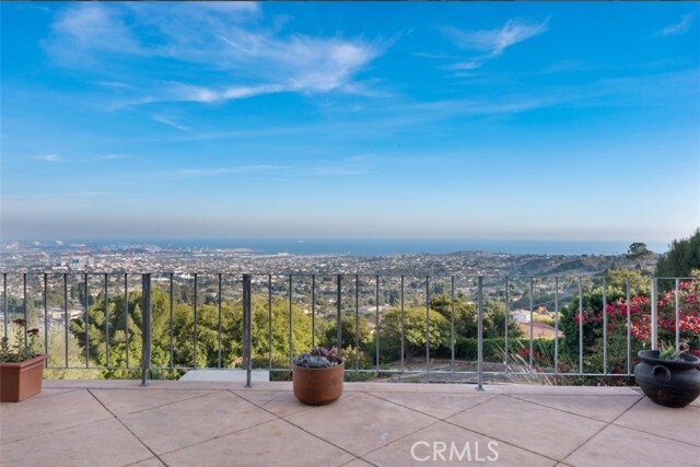 Building Photo - 4512 Palos Verdes Dr E