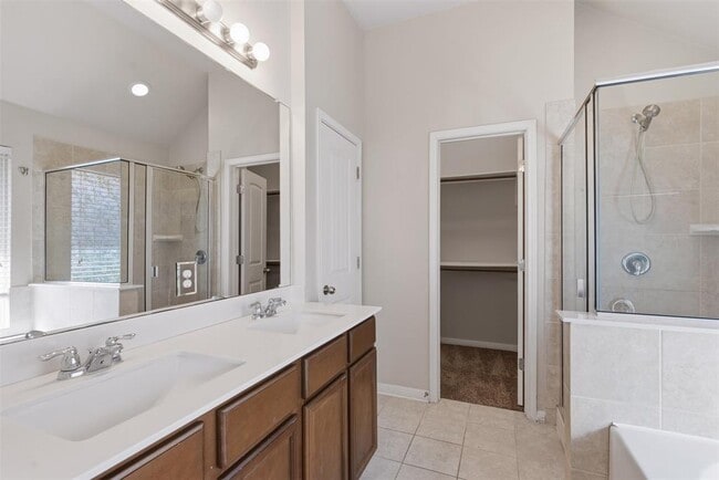 Building Photo - 15108 Walcott Dr