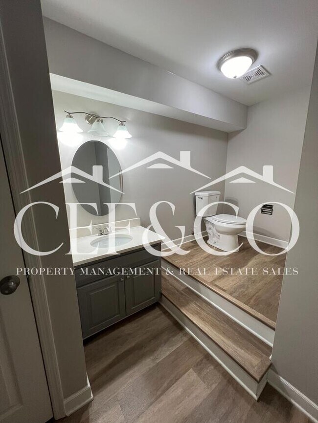 Building Photo - 109 Misty Brook Dr