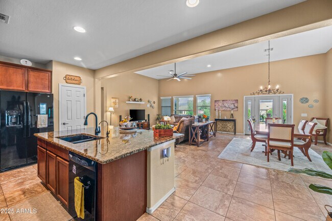 Building Photo - 42774 W Darter Dr
