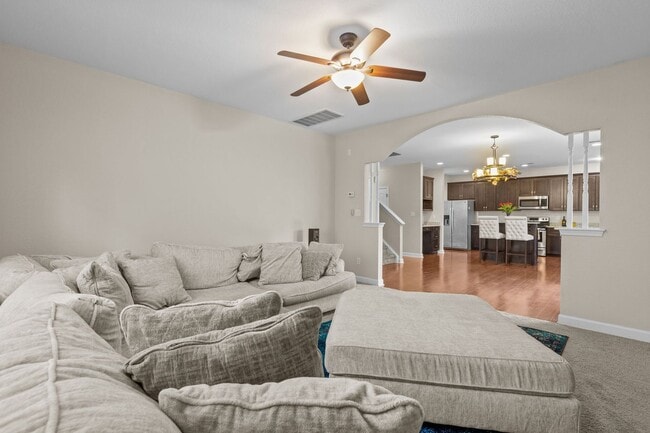 Building Photo - Dream Home Alert in Hampton!