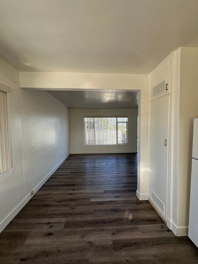 Building Photo - 4640 1/2 36th St.-