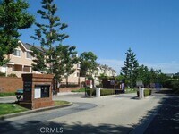 Building Photo - 2800 Plaza del Amo