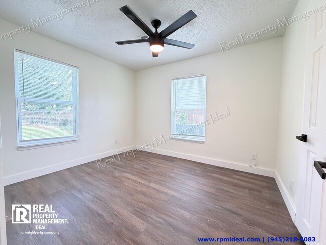 Building Photo - 2513 Southland St