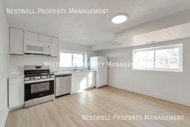 Building Photo - 353 Redberry Rd