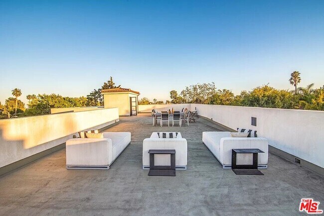 Building Photo - 12509 W Sunset Blvd