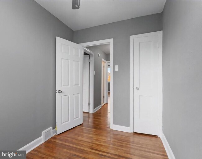 Building Photo - 8332 Forrest Ave