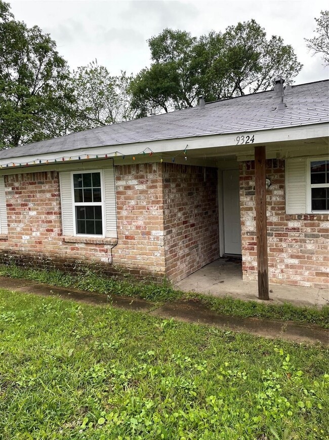 Building Photo - 9322 Nyssa St