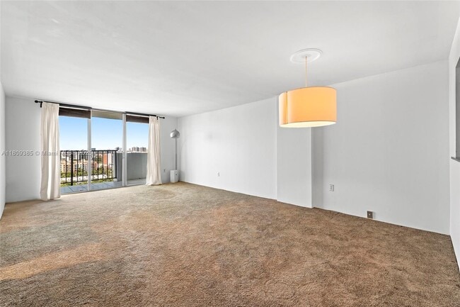 Building Photo - 2780 NE 183rd St