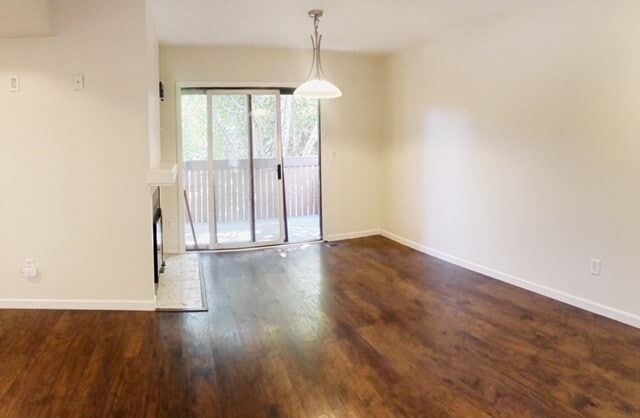 Building Photo - South Anchorage Condo with Balcony, Garage...