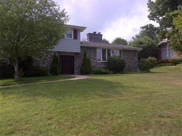 Primary Photo - 56 Rosewood Dr
