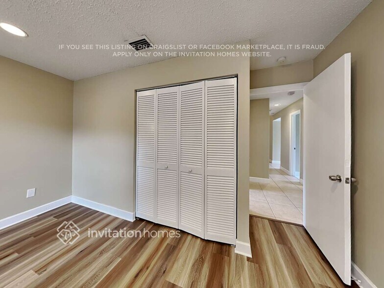 Building Photo - 14831 SW 50th Terrace