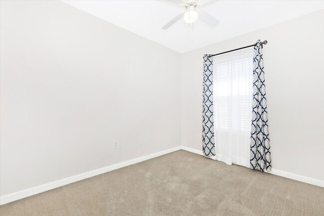Building Photo - New Market West Rental