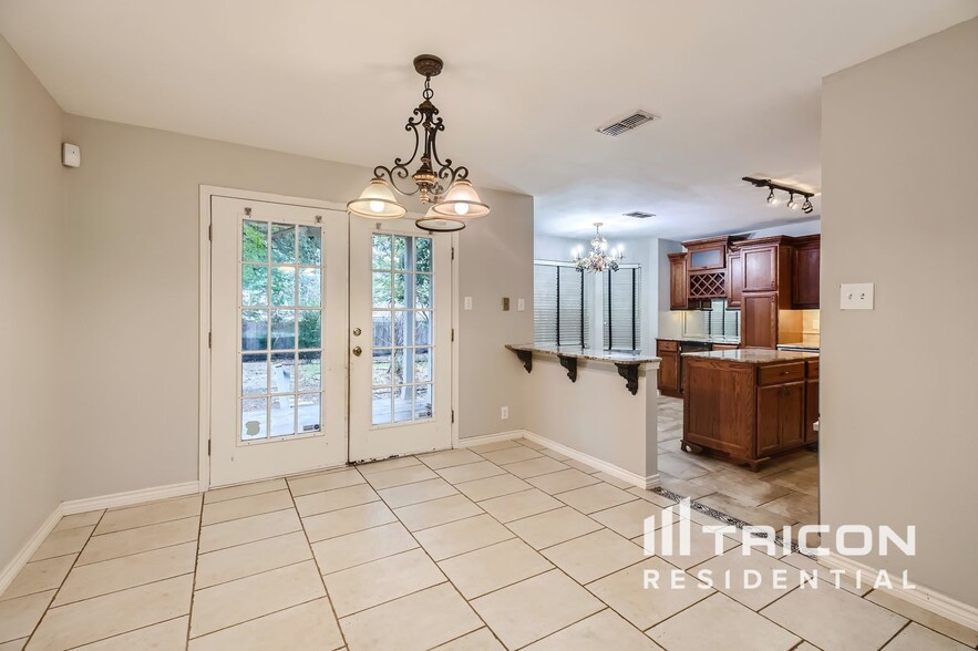 Building Photo - 6026 Elk Valley