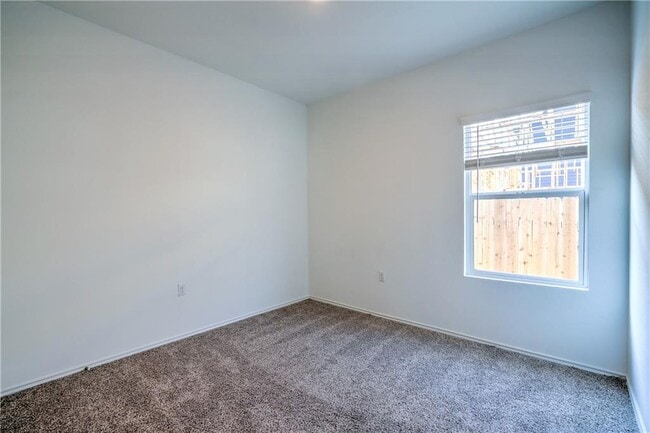 Building Photo - 14305 Sandrock Bnd
