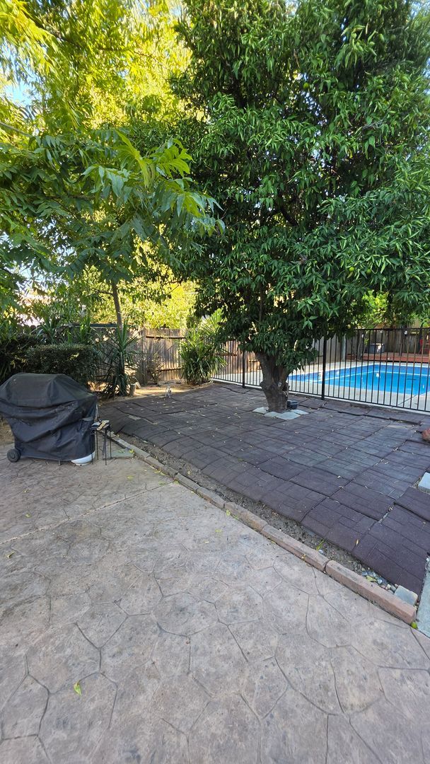Building Photo - SHORT OR LONG TERM FURNISHED East Sac home with POOL