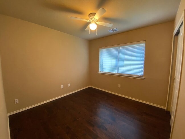 Building Photo - 27039 Trinity Bend