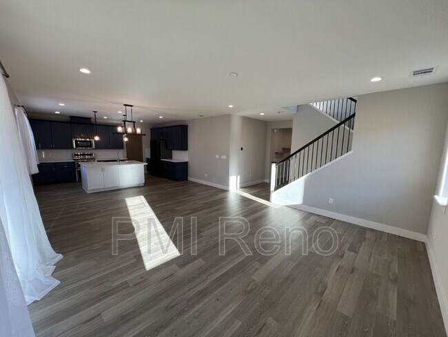 Building Photo - 2176 Selway Dr
