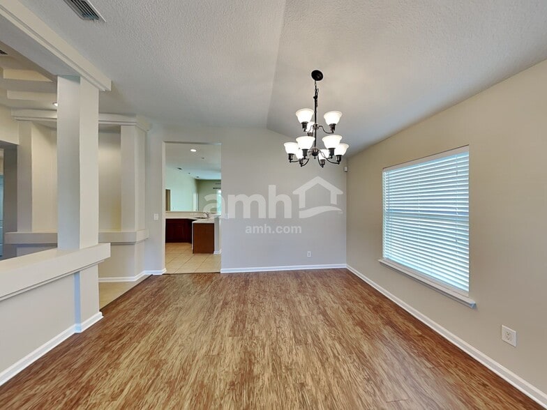 Building Photo - 1173 Carmona Pl