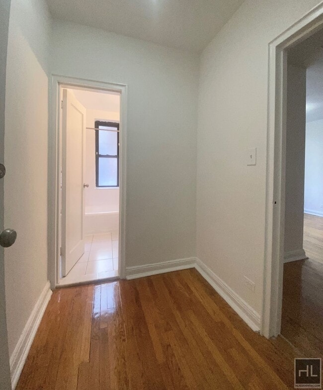 Building Photo - EAST 55 STREET