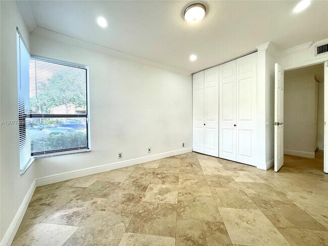 Building Photo - 3709 Cocoplum Cir