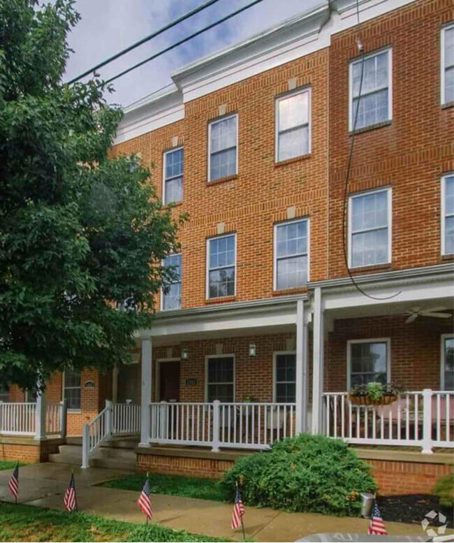 Building Photo - 1941 Green St