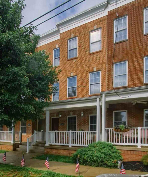 Primary Photo - 1941 Green St