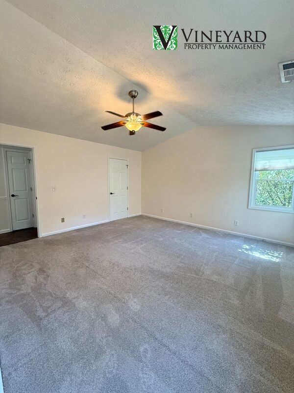 Building Photo - 1907 Grant Ln