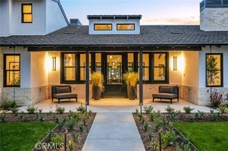 Building Photo - 427 Santa Ana Ave