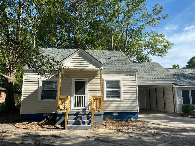 Primary Photo - 114 Denby St SW