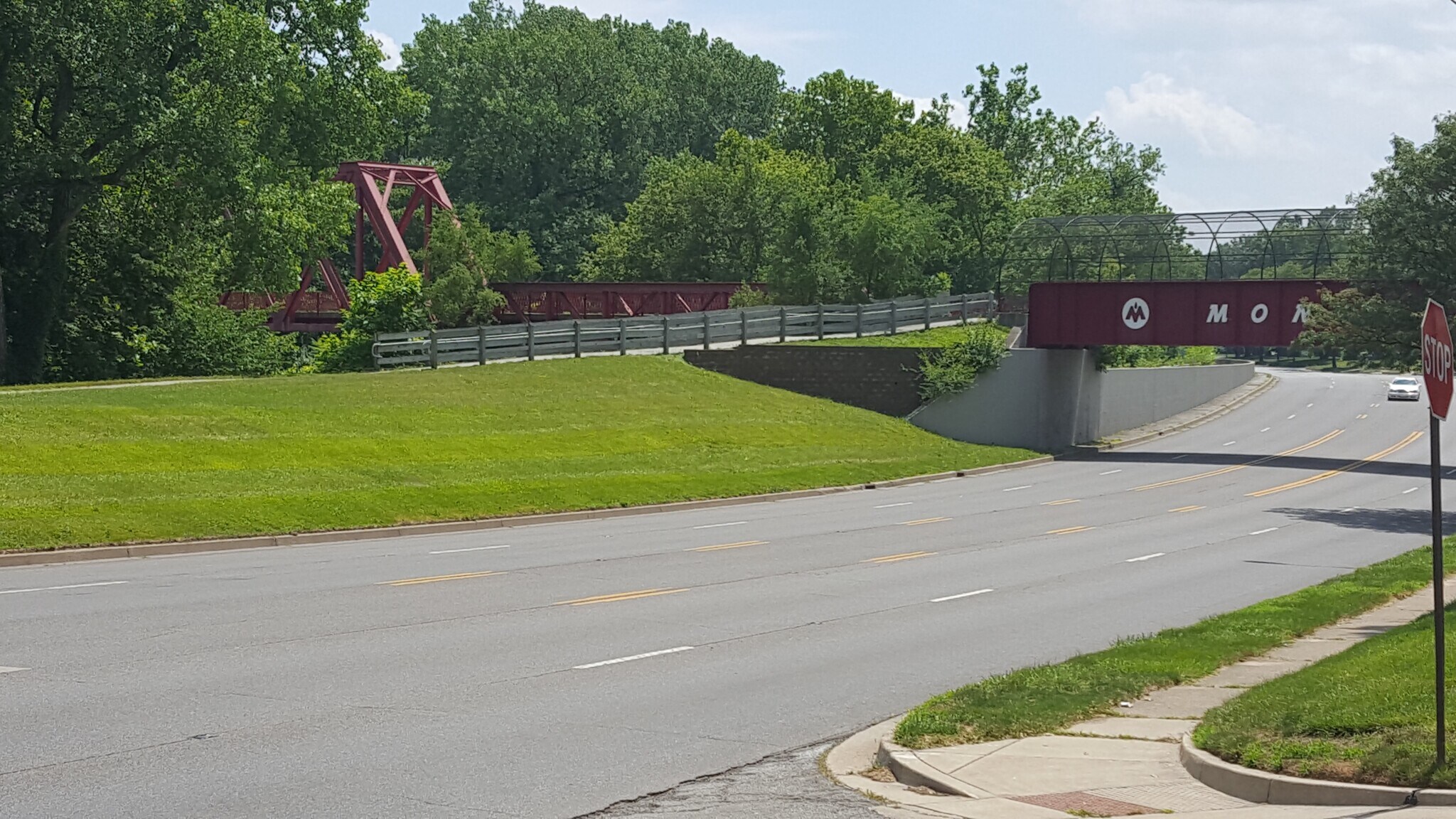 Building Photo - 3602 E Fall Creek Parkway North Dr