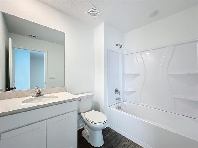 Building Photo - 4950 SW 81st Lp