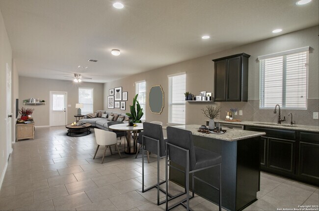 Building Photo - 10506 Castello Cyn