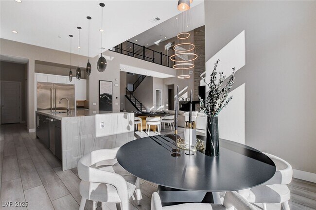 Building Photo - 5289 Feathertop Dr
