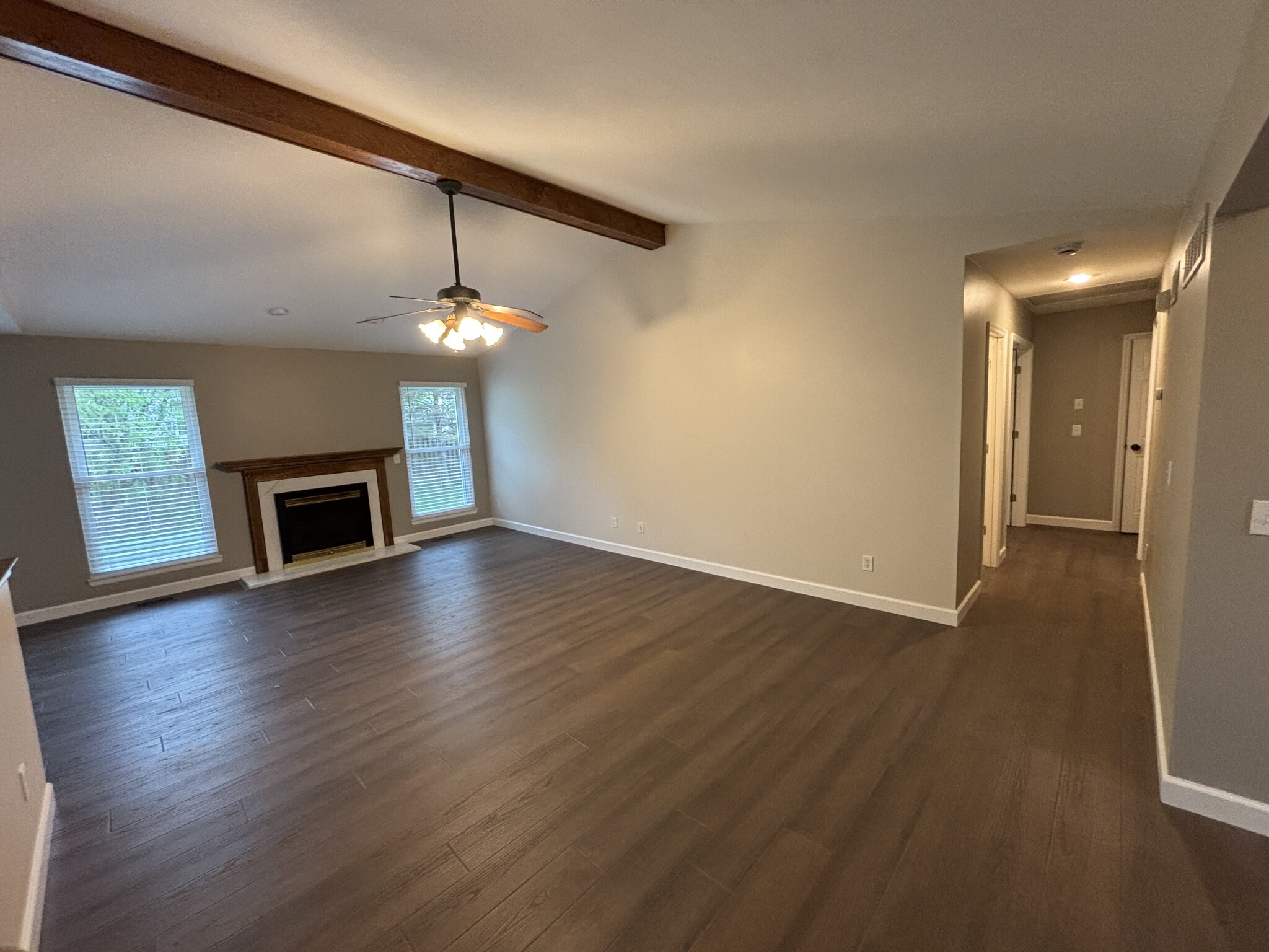 Building Photo - 738 Starlight Dr