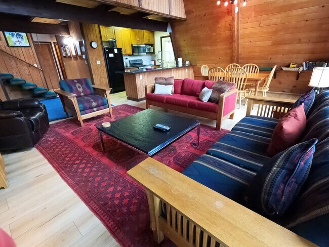 Building Photo - Winter Lease - Less than half a mile to Burnt Cedar Beach, Restaurants and Grocery!!