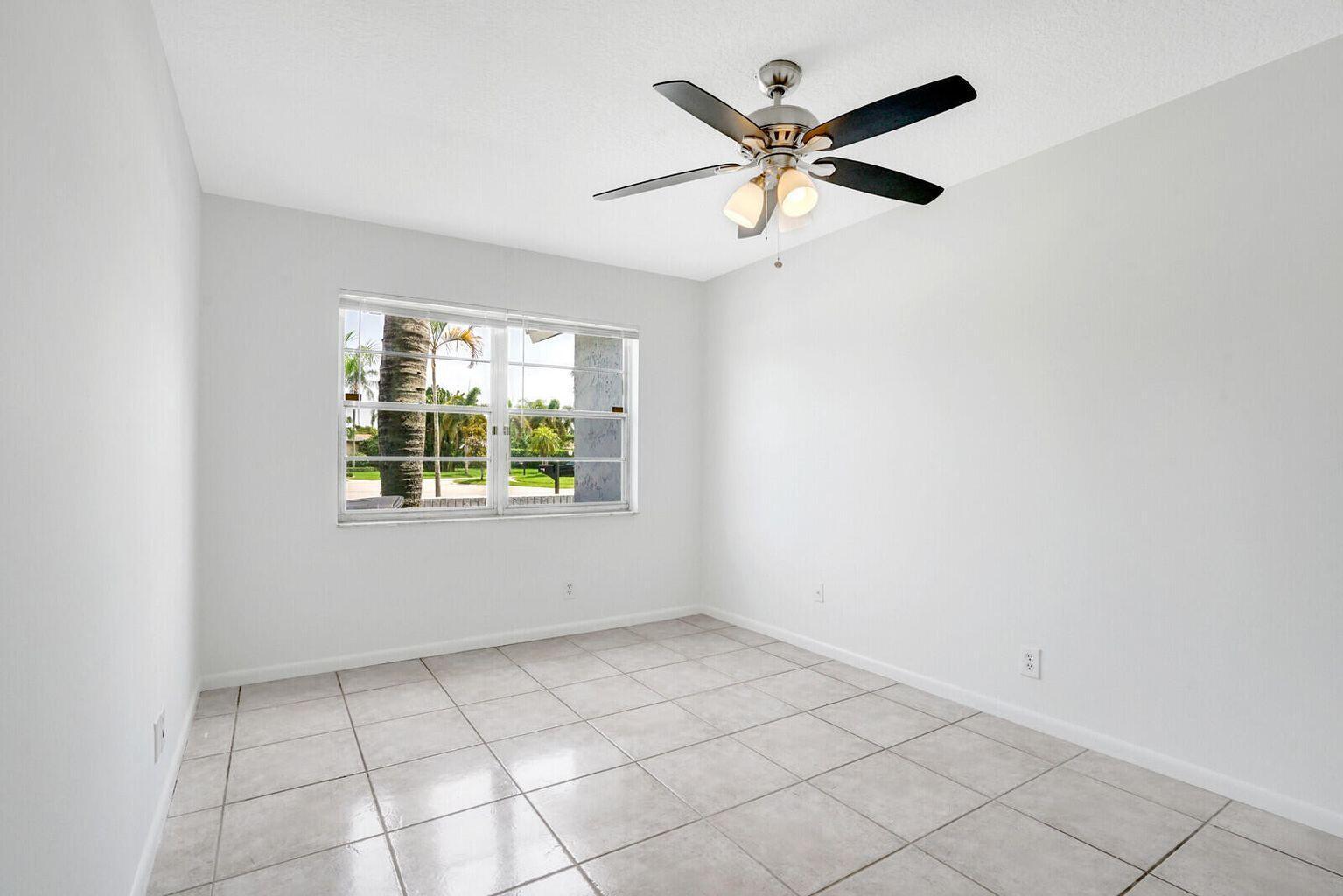 Building Photo - 9044 Pine Springs Dr