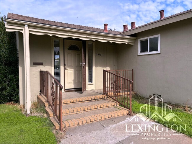 Building Photo - Wonderful, 3BD/2BA, Home off Bell St. and ...