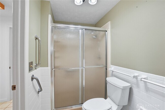 Building Photo - 1033 Georgian Dr