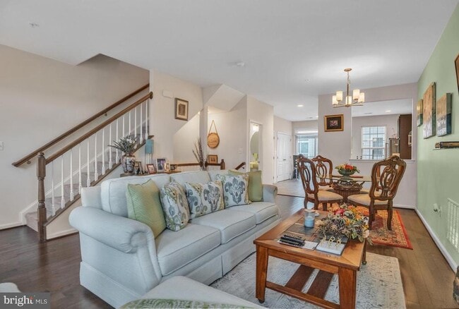 Building Photo - 1601 Wesbourne Dr