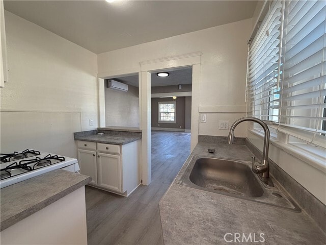 Building Photo - 4152 Locust St