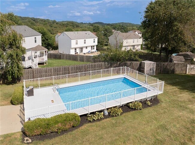 Building Photo - 1421 Sandstone Dr
